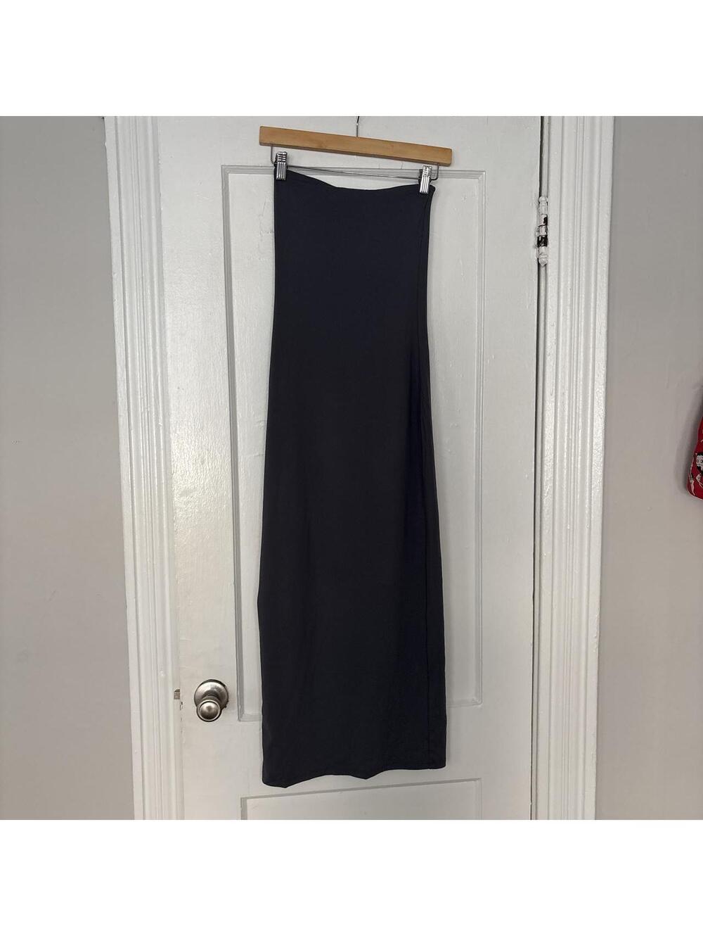 Aritzia Women's Black and Grey Dress